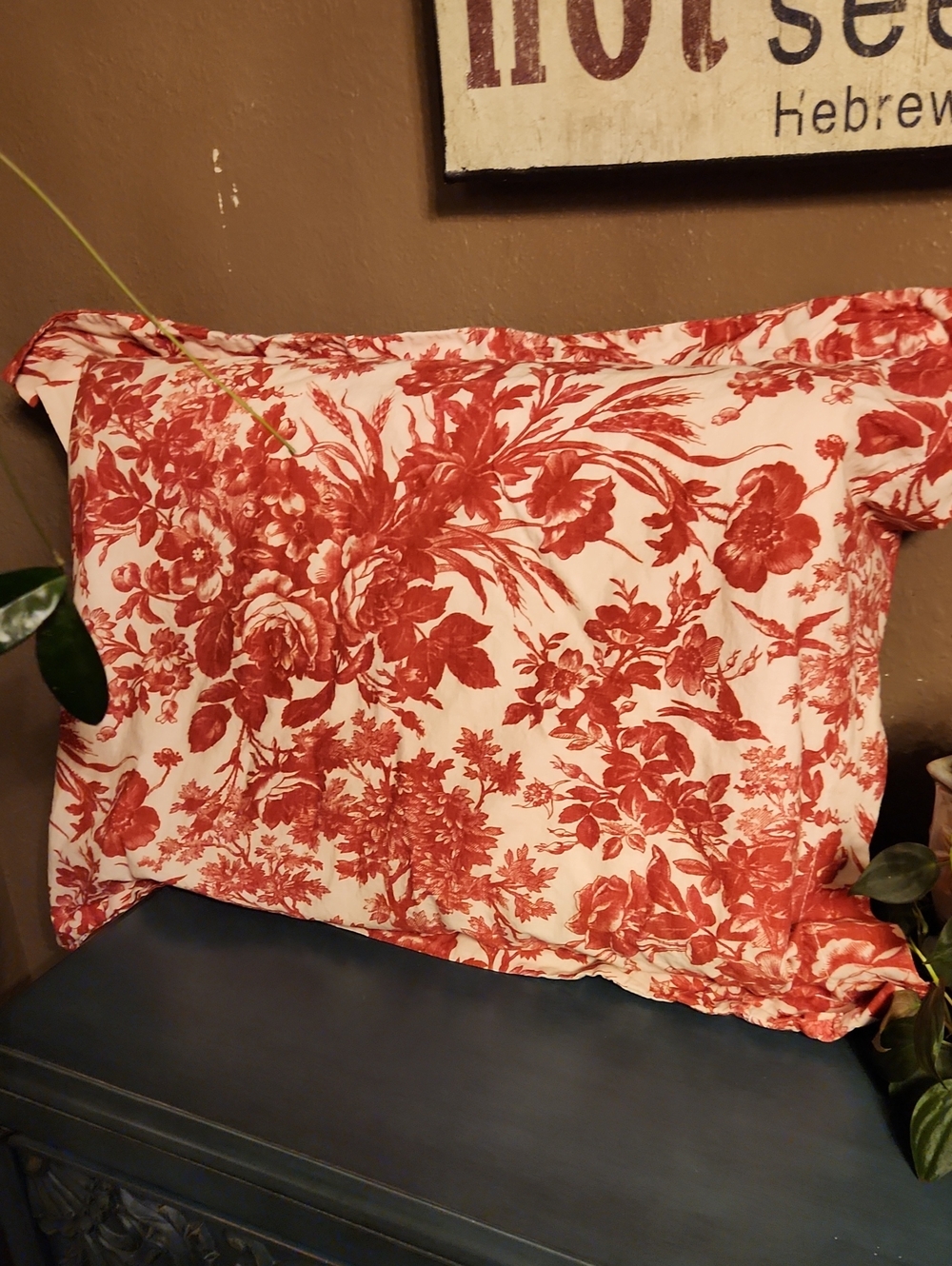 Pottery Barn Red Toile Floral Pillow Sham, Standard EUC
